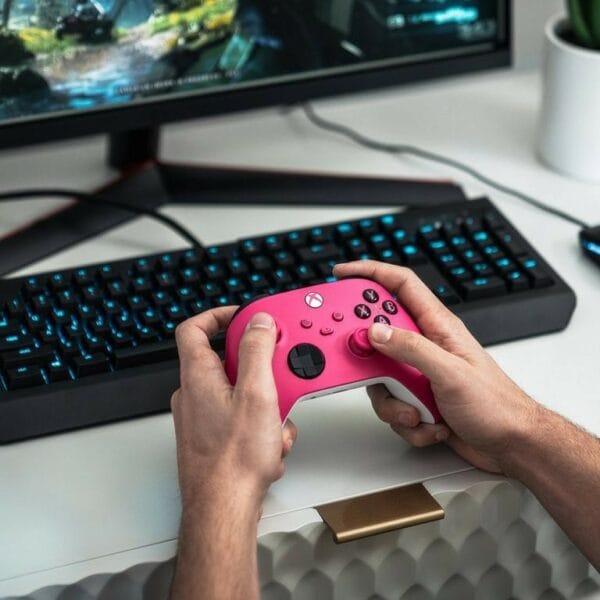 xbox series x/s wireless controller (deep pink) (0889842875577)