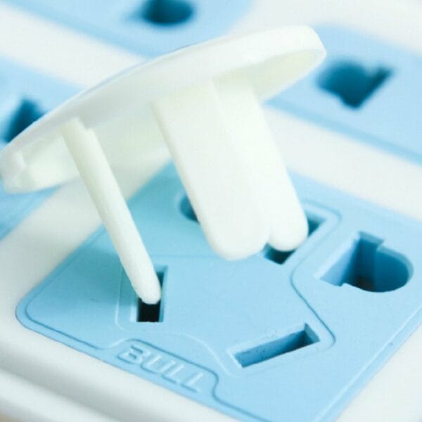 munchkin plug covers (pack of 6)