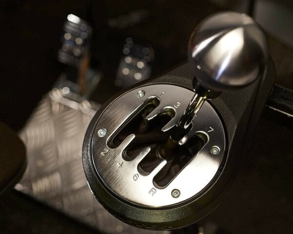 thrustmaster th8a add on gear shifter (pc/xbox one/ps4/ps3 4060059)