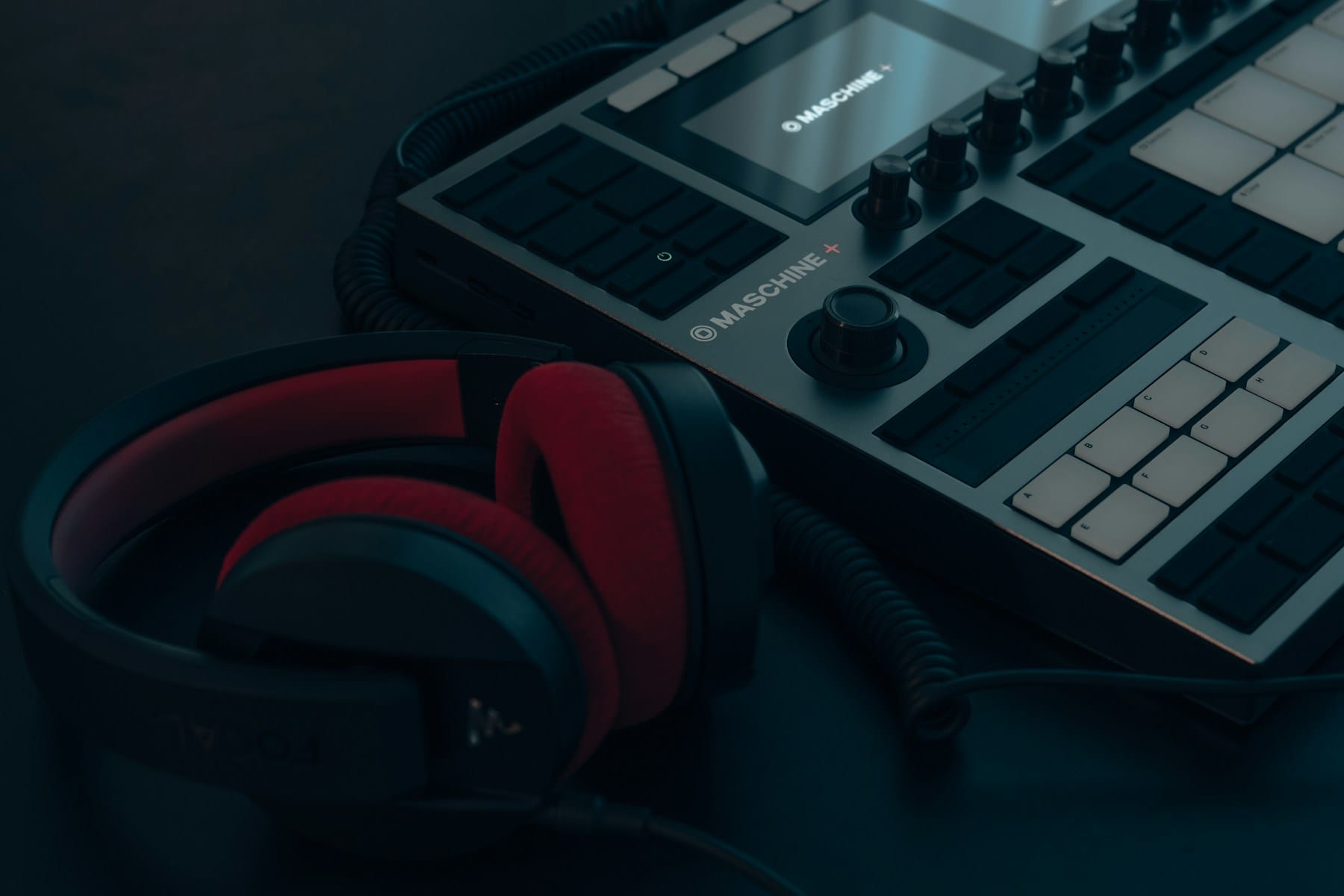 DJ Players & Controllers