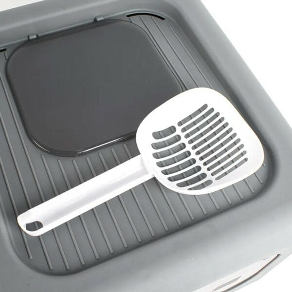 cat litter box
