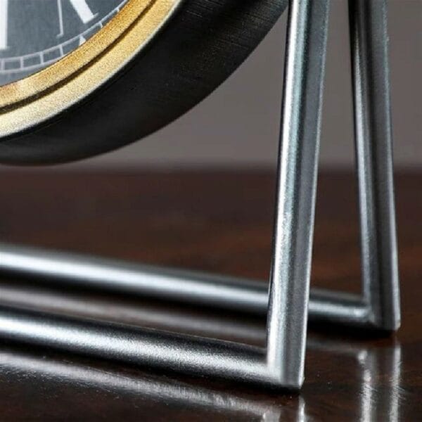 matelpiece retro european metal clock