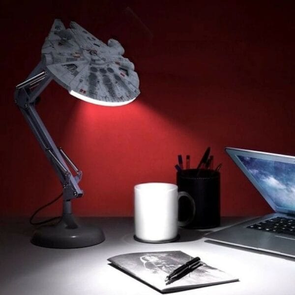 star wars paladone millennium falcon posable lamp