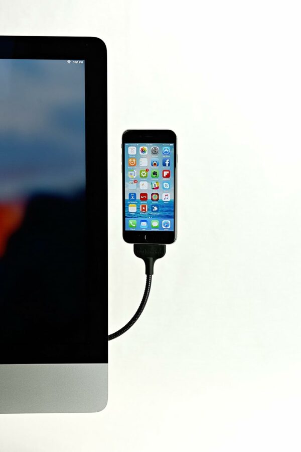 fuse chicken bobine flexible dock for iphone (model lv8 100)