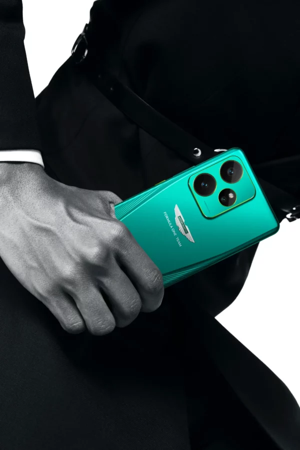 realme gt 7 dream edition 5g (16gb ram + 512gb storage)