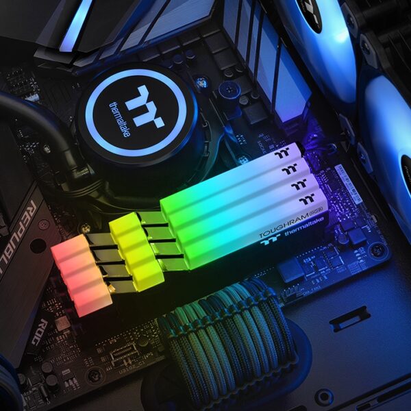 thermaltake toughram rgb memory ddr4 4000mhz 16gb (8gb x 2)