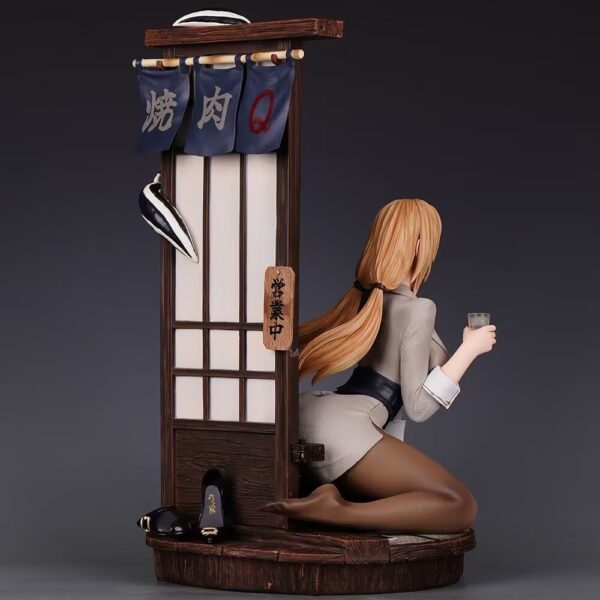 naruto shippuden – drunken tsunade figure