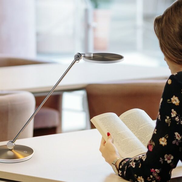 comely pearl desk lamp