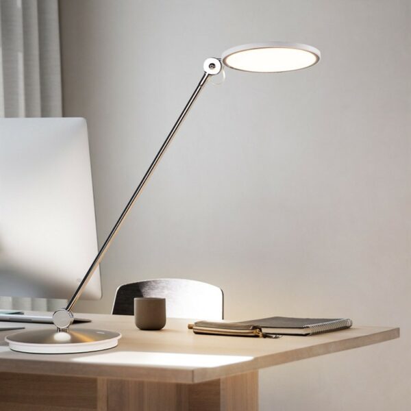 comely pearl desk lamp