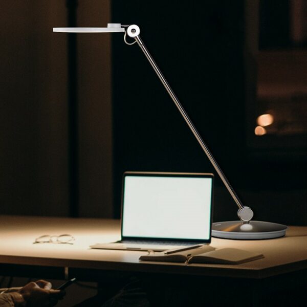 comely pearl desk lamp
