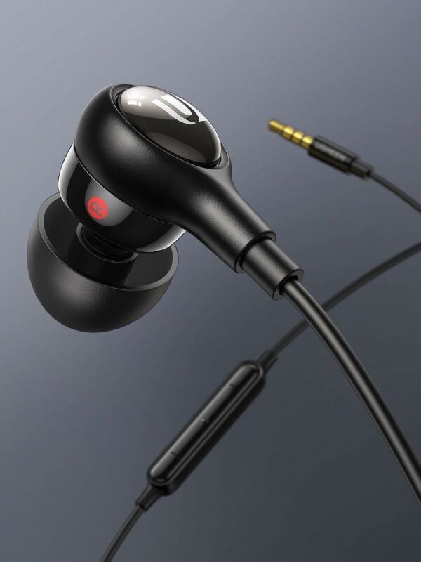ugreen 30637 in ear earphones with 3.5mm plug