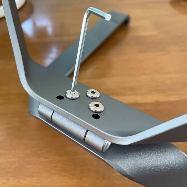 alumium laptop stand suspended