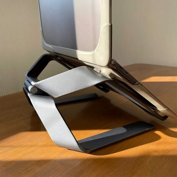alumium laptop stand suspended