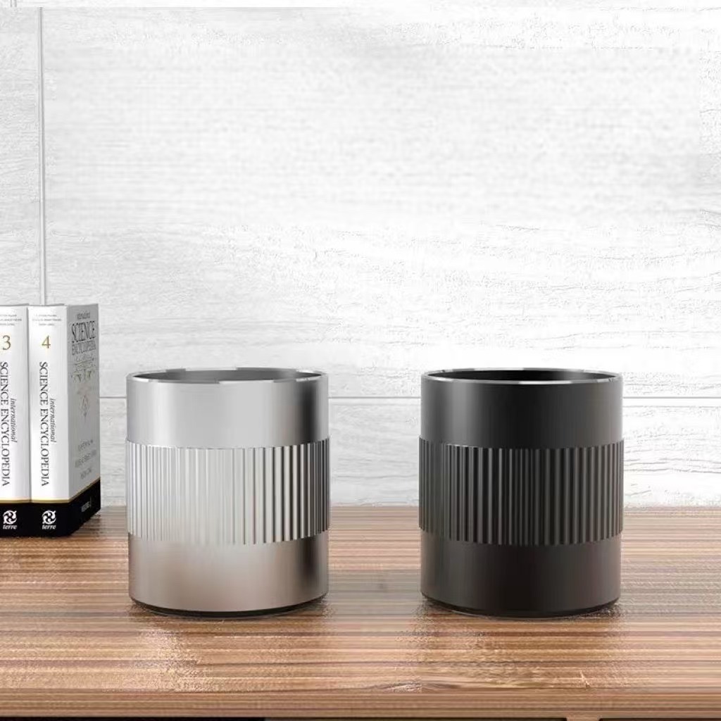 aluminium pencil holder