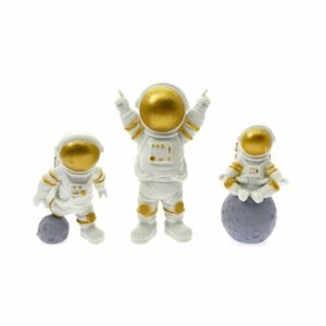 astronaut figurine set (3pcs)