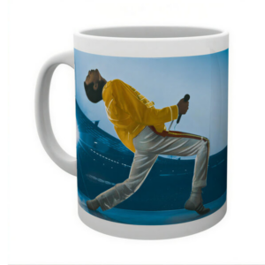 abystyle queen: wembley mug