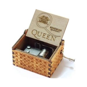 engraved wooden music box queen style 4
